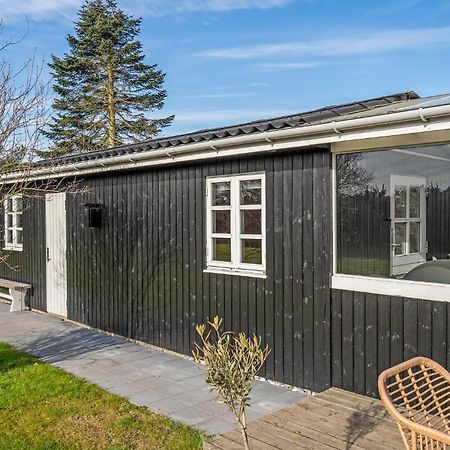 Lovely Home In Otterup With Kitchen Buitenkant foto