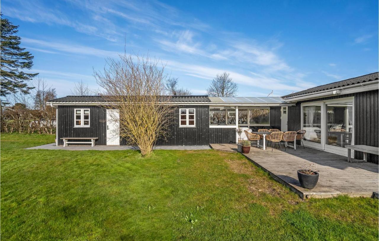 Lovely Home In Otterup With Kitchen Buitenkant foto