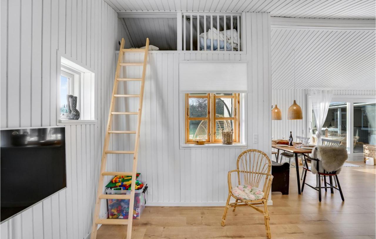 Lovely Home In Otterup With Kitchen Buitenkant foto